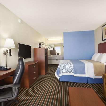 Days Inn By Wyndham Champaign/Urbana Екстер'єр фото