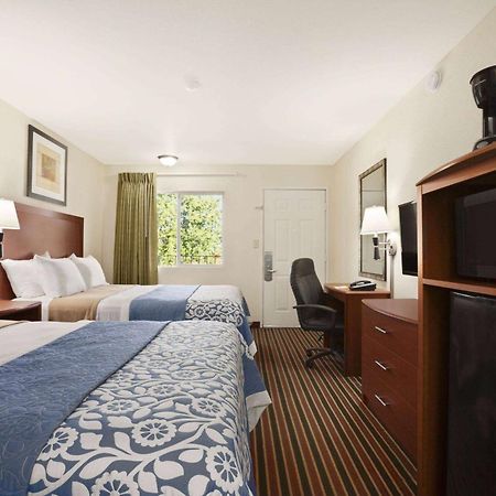 Days Inn By Wyndham Champaign/Urbana Екстер'єр фото
