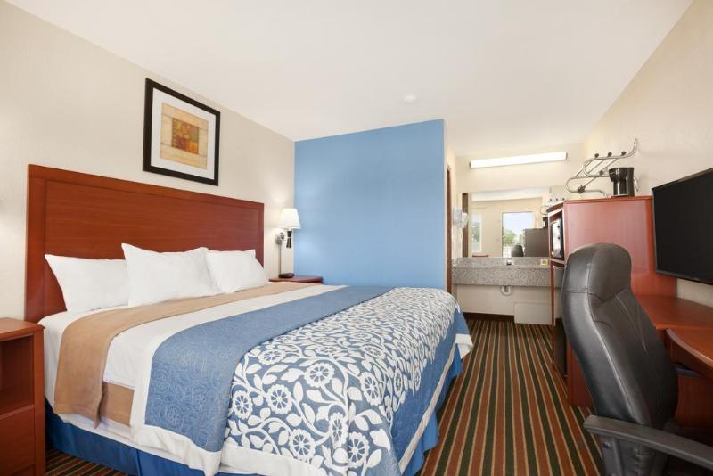 Days Inn By Wyndham Champaign/Urbana Екстер'єр фото